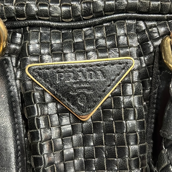Authentic Prada handbag - Picture 3 of 5